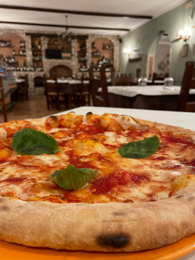 Il Boccon Divino Osteria Tipica e Pizzeria in Dragoni, Provincia di Caserta