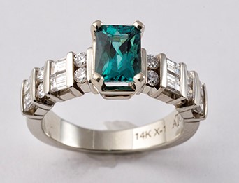 Jewelry Store «All That Glitters», reviews and photos, 2616 W Colorado Ave #18, Colorado Springs, CO 80904, USA