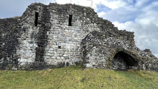 Kommentare und Rezensionen über Gesslerburg