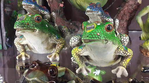 Tobacco Shop «Hunky Dory Pipe & Tobacco», reviews and photos, 271 W 7th Ave, Eugene, OR 97401, USA