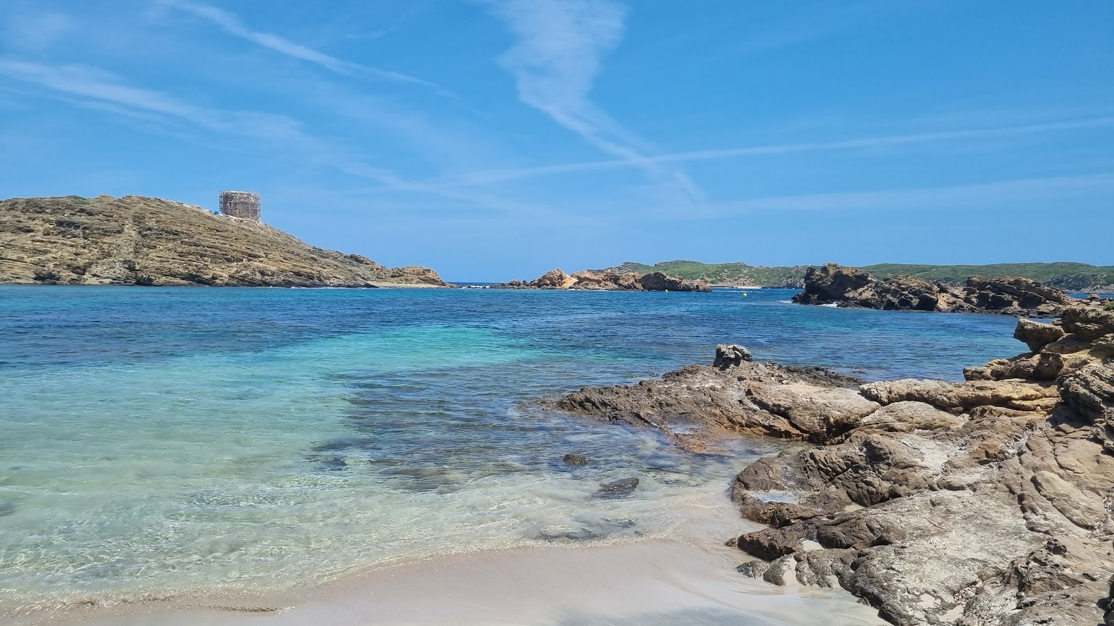 Foto di Cala Tamarells del Nord con molto pulito livello di pulizia