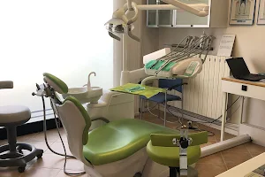 FT centro odontoiatrico | dentista Lucca - Dott.Francesco Tartari image