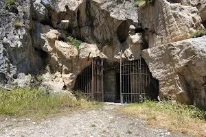 Cueva de San Genadio image