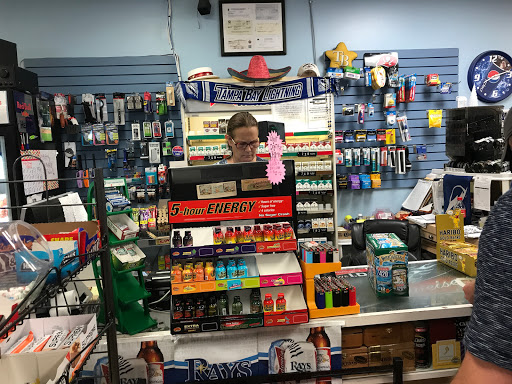 Convenience Store «The Market at Harbour Place», reviews and photos, 401 Channelside Walk Way, Tampa, FL 33602, USA