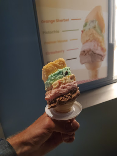 Ice Cream Shop «Original Rainbow Cone», reviews and photos, 840 E Grand Ave, Chicago, IL 60611, USA
