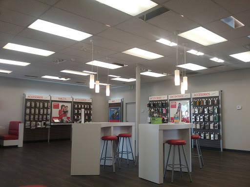 Cell Phone Store «Verizon Authorized Retailer - A Wireless», reviews and photos, 13091 Harbor Blvd d, Garden Grove, CA 92843, USA
