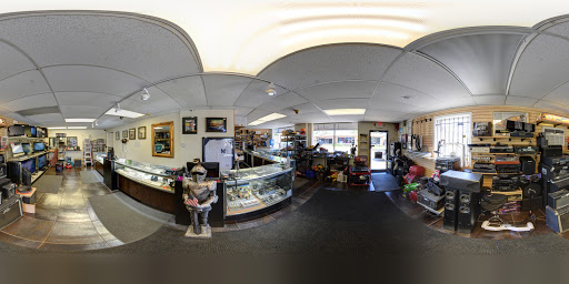 Pawn Shop «Sterling & Knight Jewelry & Pawn», reviews and photos, 109 E St Charles Rd, Villa Park, IL 60181, USA