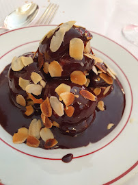 Profiterole du Restaurant de viande Le Relais de Venise - son entrecôte à Paris - n°12