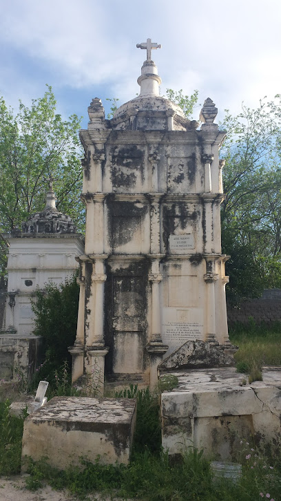 Panteon de San Jose