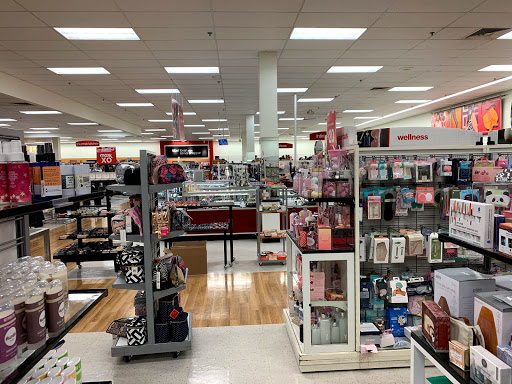 Department Store «T.J. Maxx», reviews and photos, 561 US-1, Edison, NJ 08817, USA