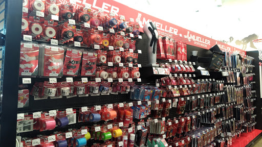 Sporting Goods Store «SCHEELS», reviews and photos, 6503 W 135th St, Overland Park, KS 66223, USA