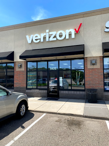 Verizon Authorized Retailer - Wireless Zone, 9420 Dunkirk Ln N, Maple Grove, MN 55311, USA, 