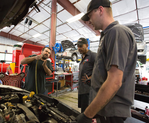 Auto Repair Shop «Juke Auto», reviews and photos, 924 Shady Ln, Austin, TX 78702, USA