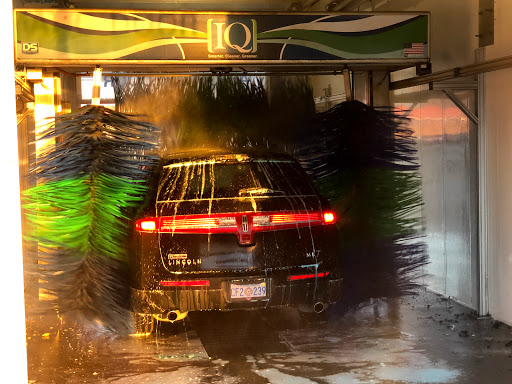 Tidal Wave Car Wash en Okmulgee