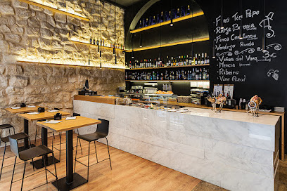 Syrah Wine Bar - Carrer Castaños, 7, 03001 Alacant, Alicante, Spain