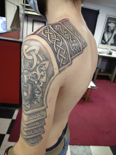 Tattoo Shop «Last Detail Tattoo Studio», reviews and photos, 8402 W Morgan Ave, Milwaukee, WI 53220, USA