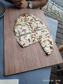 Tarte flambée du Restaurant français Au Caveau de l'Etable à Niederbronn-les-Bains - n°4