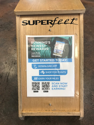 Sporting Goods Store «Fleet Feet Sports Orlando», reviews and photos, 25 W Crystal Lake St, Orlando, FL 32806, USA