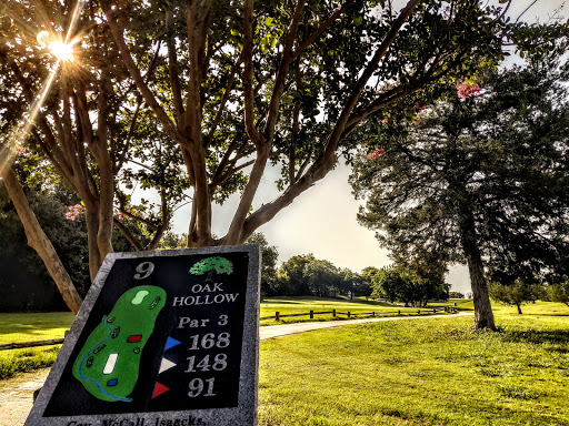 Golf Course «Oak Hollow Golf Course», reviews and photos, 3005 N McDonald St, McKinney, TX 75071, USA
