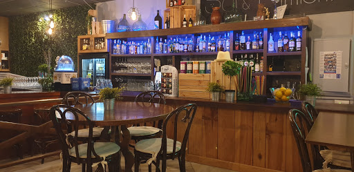 Restaurante Fusion by Sylvio Santogiacomo - Plaza de España, 9, Local 2, 29780 Nerja, Málaga
