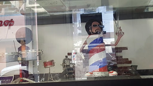 Barber Shop «Mr Clippers Barber Shop», reviews and photos, 95 3rd St NW, Winter Haven, FL 33881, USA