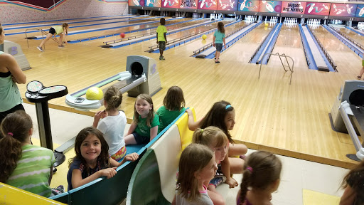 Bowling Alley «Bowling Green Recreation Center», reviews and photos, 445 S Main St #2, North Syracuse, NY 13212, USA