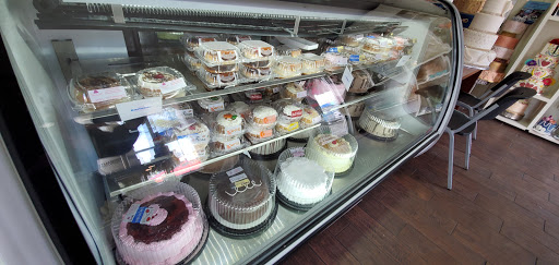 Letty's Cakes & More