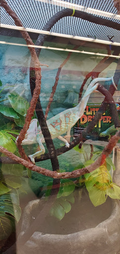 Pet Supply Store «Petco Animal Supplies», reviews and photos, 1333 Centennial Ave, Piscataway Township, NJ 08854, USA