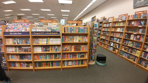 Book Store «Barnes & Noble», reviews and photos, 470 Universal Dr N, North Haven, CT 06473, USA