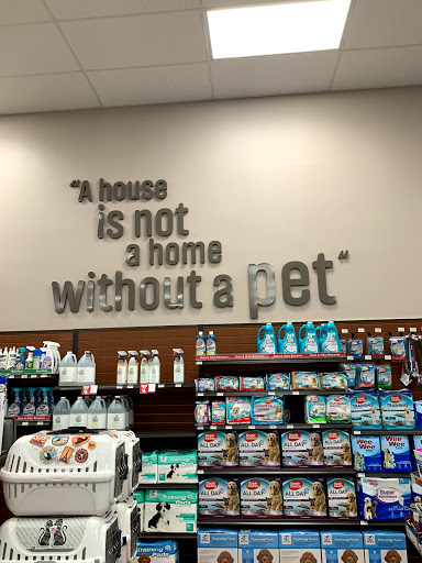 Pet Supply Store «Pet Supermarket, Inc.», reviews and photos, 9294 Kingston Pike, Knoxville, TN 37922, USA