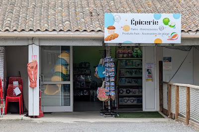 Épicerie à Les Mathes