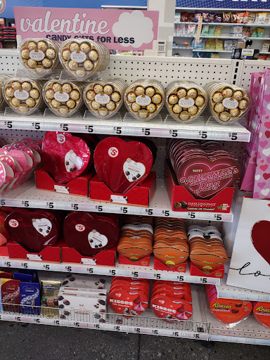 Variety Store «Five Below», reviews and photos, 1155 Mount Vernon Hwy NE #750, Atlanta, GA 30338, USA