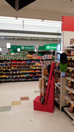 Grocery Store «Stop & Shop», reviews and photos, 35 Washington St, Lynn, MA 01904, USA