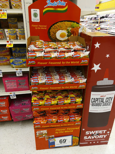 Shopping Mall «Ravenwood Shopping Center», reviews and photos, 910 Taylor Ave, Towson, MD 21286, USA