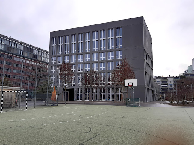 Rezensionen über Schulhaus Schütze in Zürich - Schule