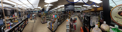 Liquor Store «Arcadia Foremost Liquors», reviews and photos, 3301 W North Ave, Chicago, IL 60647, USA
