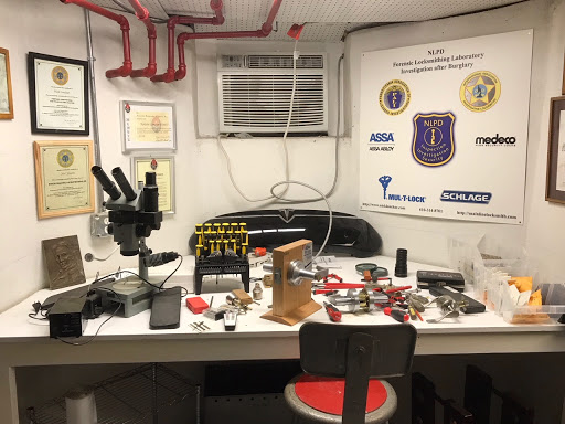 942 Montgomery Ave, Narberth, PA 19072, USA