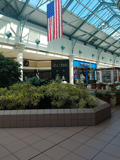 Shopping Mall «The Mall at Greece Ridge», reviews and photos, 271 Greece Ridge Center Dr, Rochester, NY 14626, USA