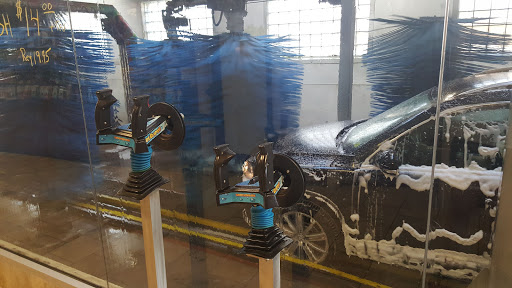 Car Wash «Wellwood Car Wash», reviews and photos, 990 Wellwood Ave, Lindenhurst, NY 11757, USA