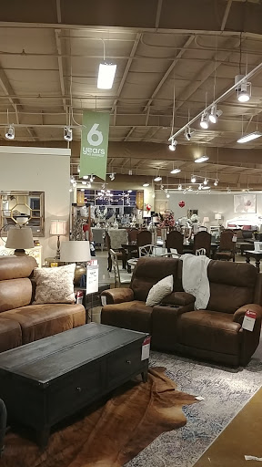 Furniture Store «Ashley HomeStore», reviews and photos, 1850 Scottsville Rd, Bowling Green, KY 42101, USA