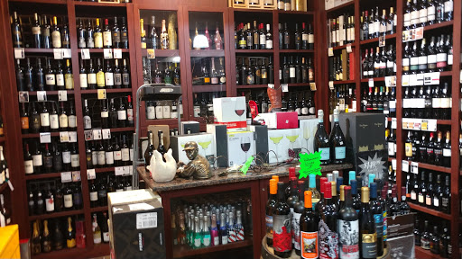 Liquor Store «Wine Palace», reviews and photos, 13971 Middlebelt Rd, Livonia, MI 48154, USA