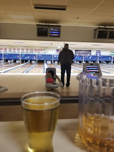 Bowling Alley «Colonial Lanes», reviews and photos, 6430 W Pierson Rd, Flushing, MI 48433, USA