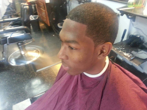 Barber Shop «Elite Barber Shop», reviews and photos, 51 New Orleans Rd #1b, Hilton Head Island, SC 29928, USA