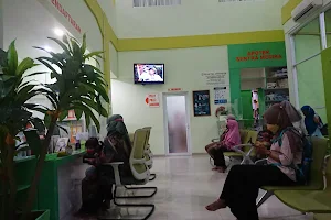 Klinik Sentra Medika Balongan Indramayu image