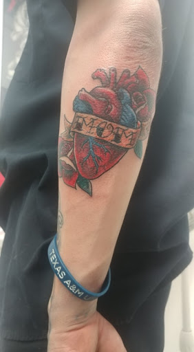 Tattoo Shop «Southern Outlaw Tattoo», reviews and photos, 17582 TX-155, Flint, TX 75762, USA