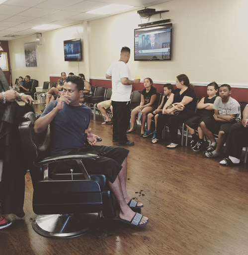 Barber Shop «The Perfect Blend Barbershop», reviews and photos, 612 Oakfield Dr, Brandon, FL 33511, USA