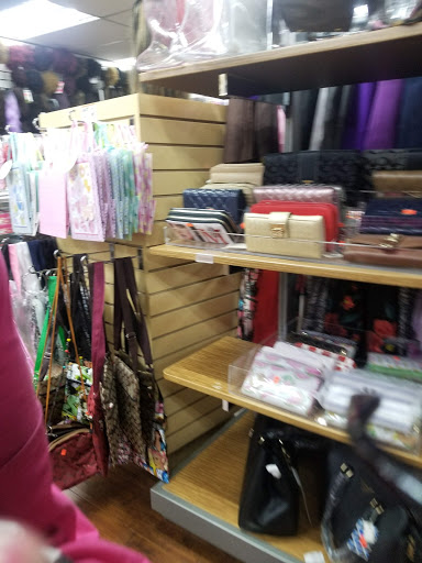 Beauty Supply Store «Top Hair Plus Beauty Supply», reviews and photos, 7290 Franklin Blvd # A, Sacramento, CA 95823, USA