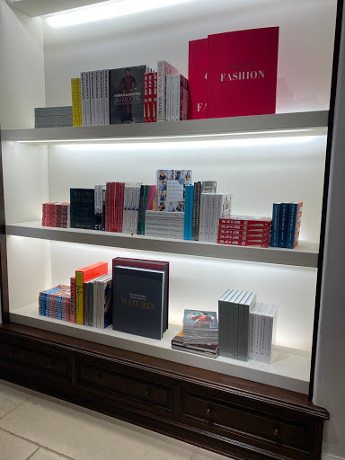 Clothing Store «Ralph Lauren», reviews and photos, 444 N Rodeo Dr, Beverly Hills, CA 90210, USA