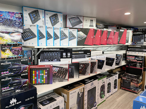 Electronics Store «King Electronics», reviews and photos, 4374 White Plains Rd, Bronx, NY 10466, USA