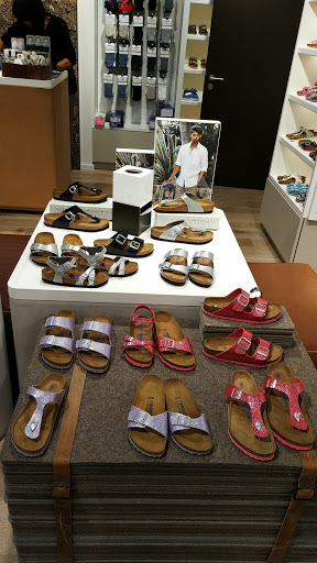 BIRKENSTOCK STORE